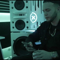 Deiviyon ft. Rey- Llamando El Phone