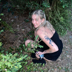 SOMMER SOSE SOPHTI (ง'̀-'́)ง