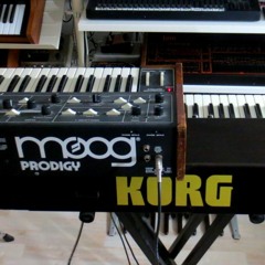 Moog Prodigy Korg EPS-1  *Lift Me Up*