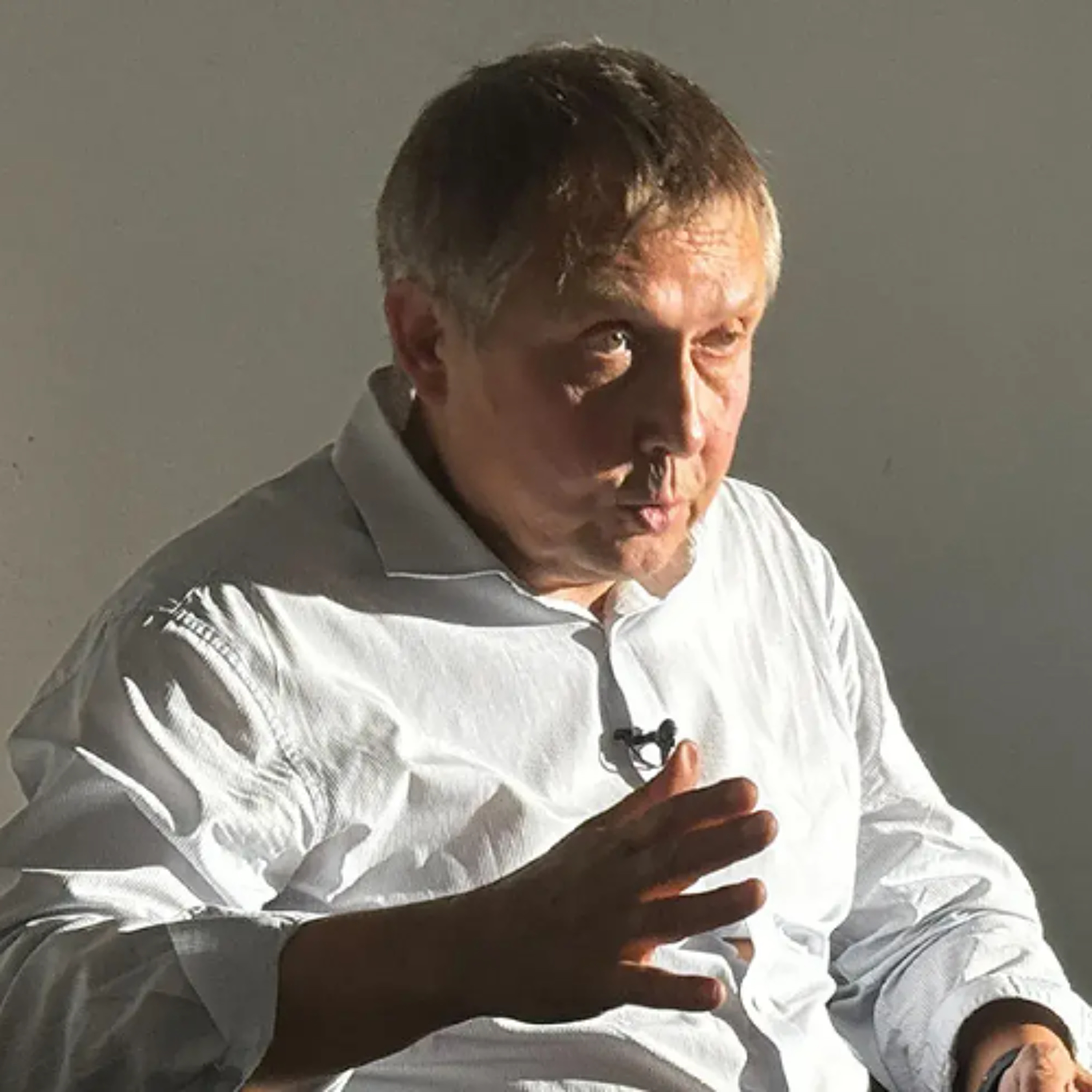 Аляксандр Лукашук. “Там, дзе няма цемнаты”: танец у стылі “Радыё Свабода”