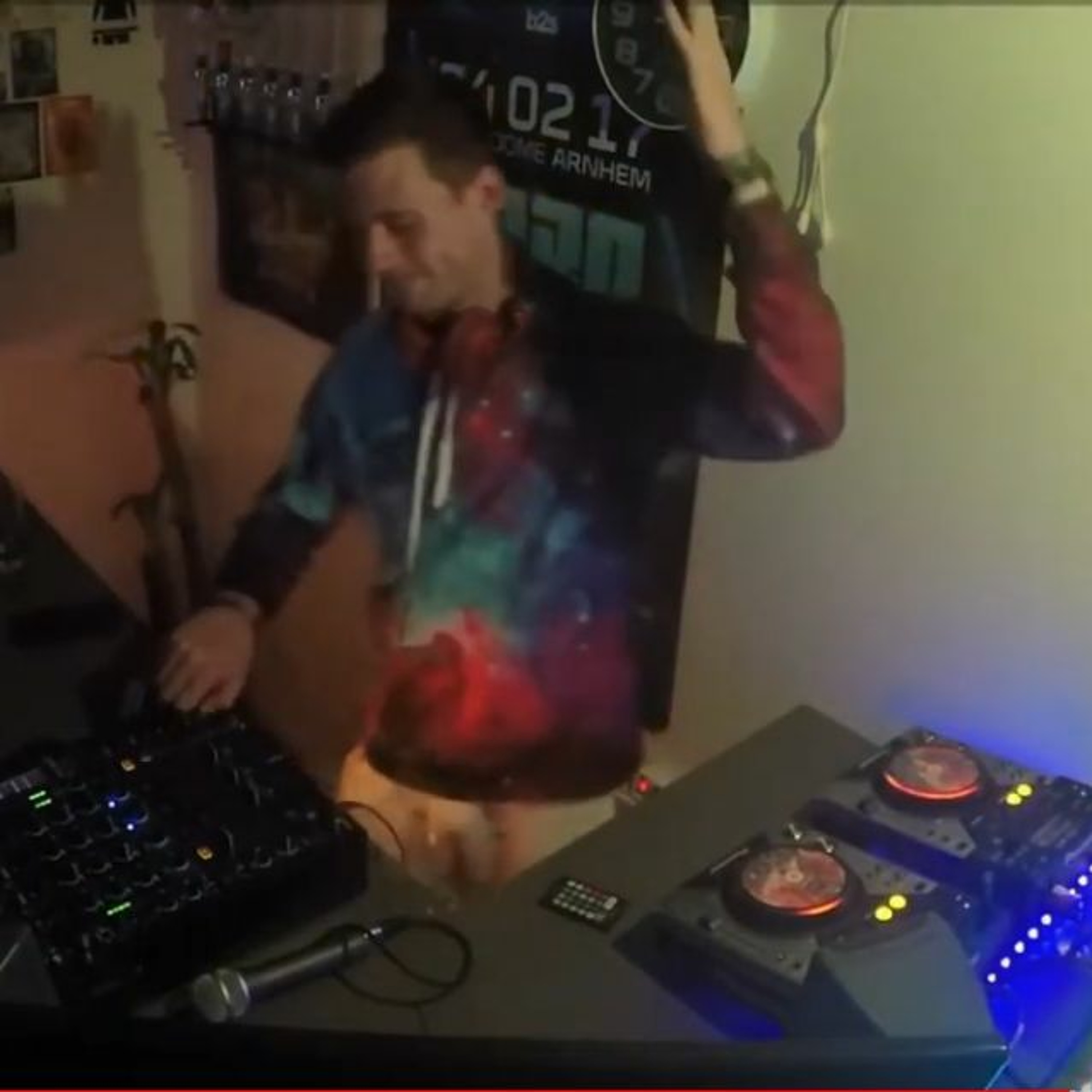 DDZ Presents: a Livestream