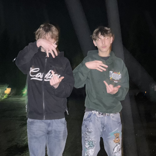 EVÏL TWÏNS