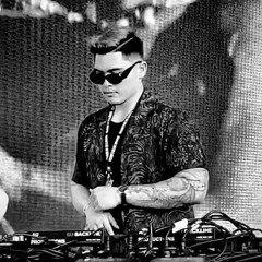 YOURSHOT 2022 PENDRAX DJ SET