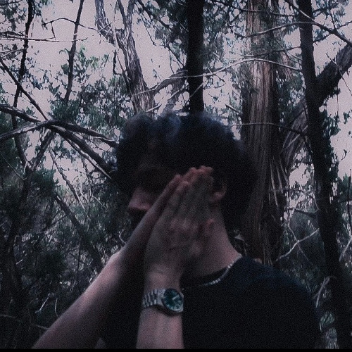 4evrsauce - floating [prod. yolenciaga]