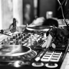 Witches Halloween- Ladies of the Underground 3.0 LIVE Set