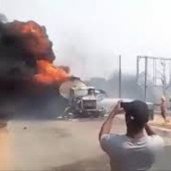 +{FULL} carro explode portal zacarias posto explode portal zacarias carro explode no posto