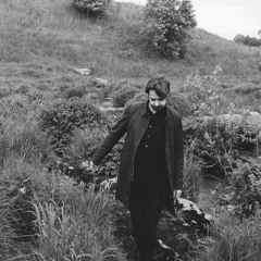 INTERNATIONAL 010 w/ Aaron Maple