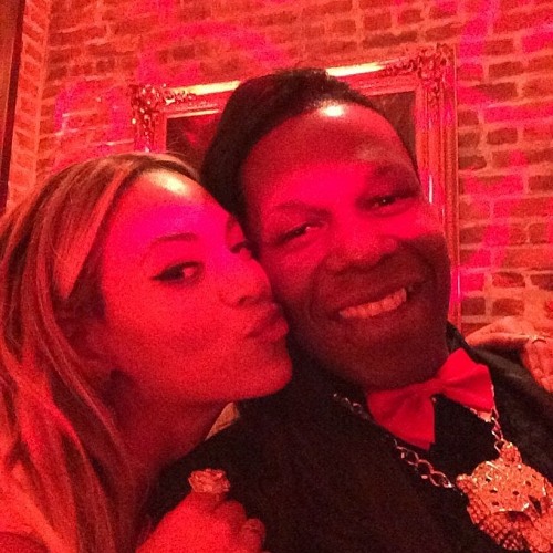 BEYONCE - NEW SHOES BOUNCE MIX W BIG FREEDIA