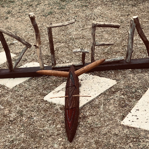 CEREMONIE NOCTURNE POUR LA TRANSE       /       INDIGENE