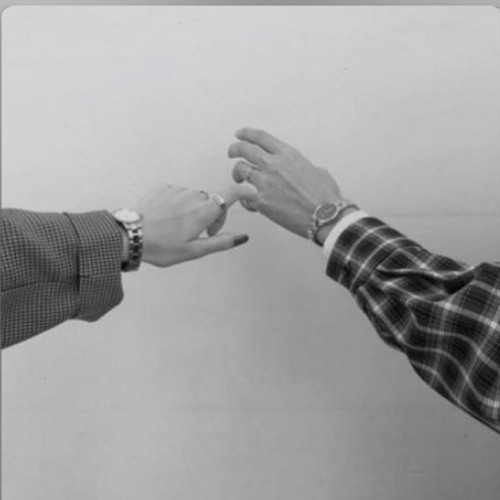 انا كثر مغـّليك ❤️.