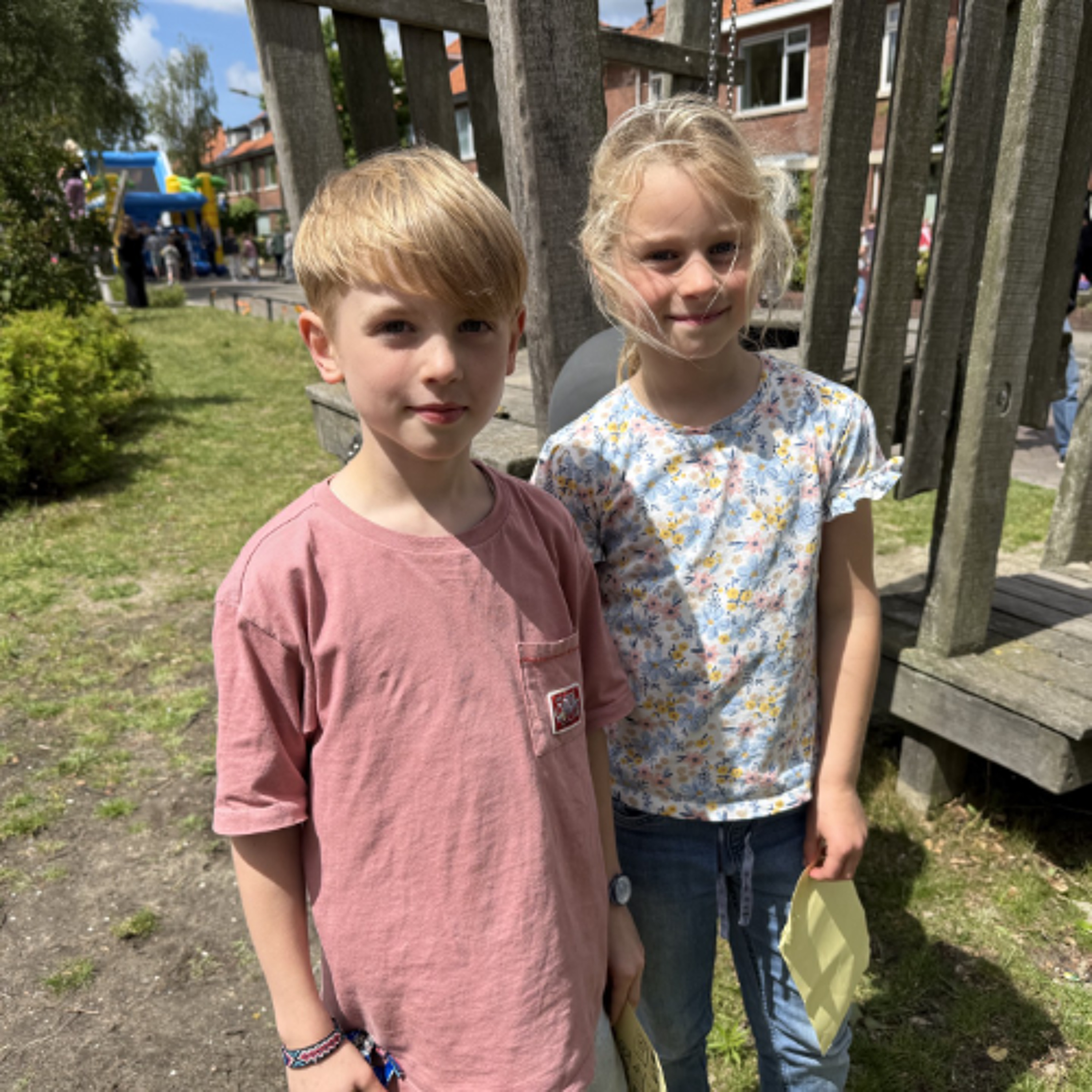 2026 - 06 - 10 Teije en Noor op de buitenspeeldag in Voorschoten episode artwork