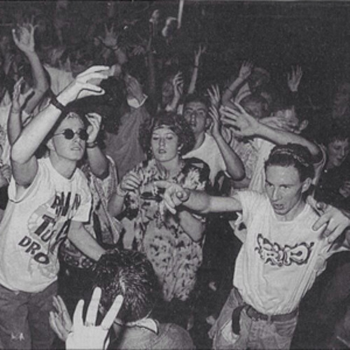 CHOOSE THE TECHNO LIFE