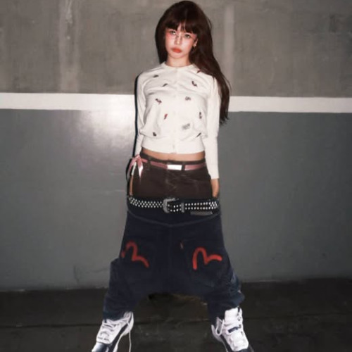 pesan tanto estos hunids que dejan mi pantalon saggin [1millonusd & Fendireplica]