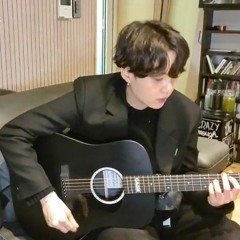yoongi playing seesaw on the guitar for 30 mins