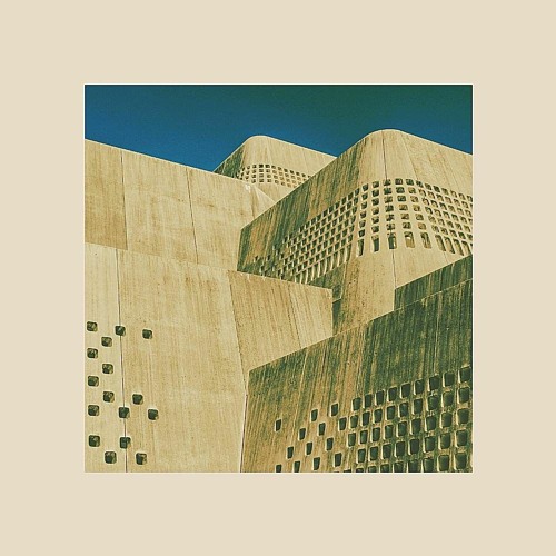 MM008 - Layout 004 - Various Artists - PREVIEWS