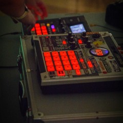 Mixes and radio specials