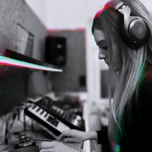 Dj ALBA - @RADIODECIBELIOS 102.1FM #SUBIENDO DECIBELIOS