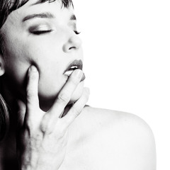 Like A Woman Can (feat. Apocalyptica) [Live]