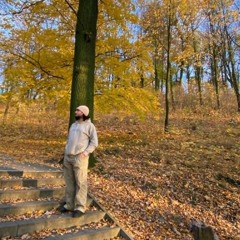 Young Hornet - Październik