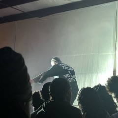cuddle my wrist (ATL SHOW)