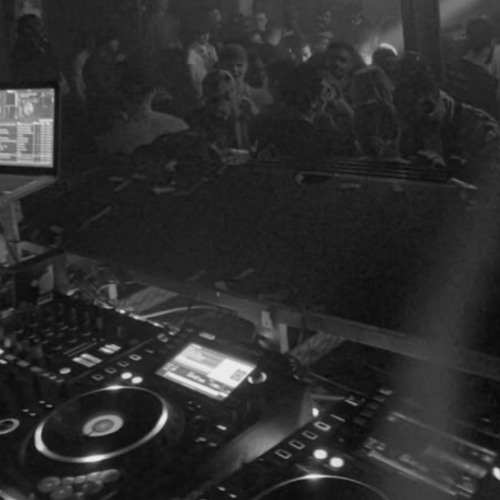 TECHNO SET - JULY '25 -