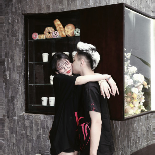 nhạc bật khi địt