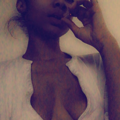 “Thotiana Challenge” 😋😋😋 via the Rapchat app (prod. by Lanzzzii)