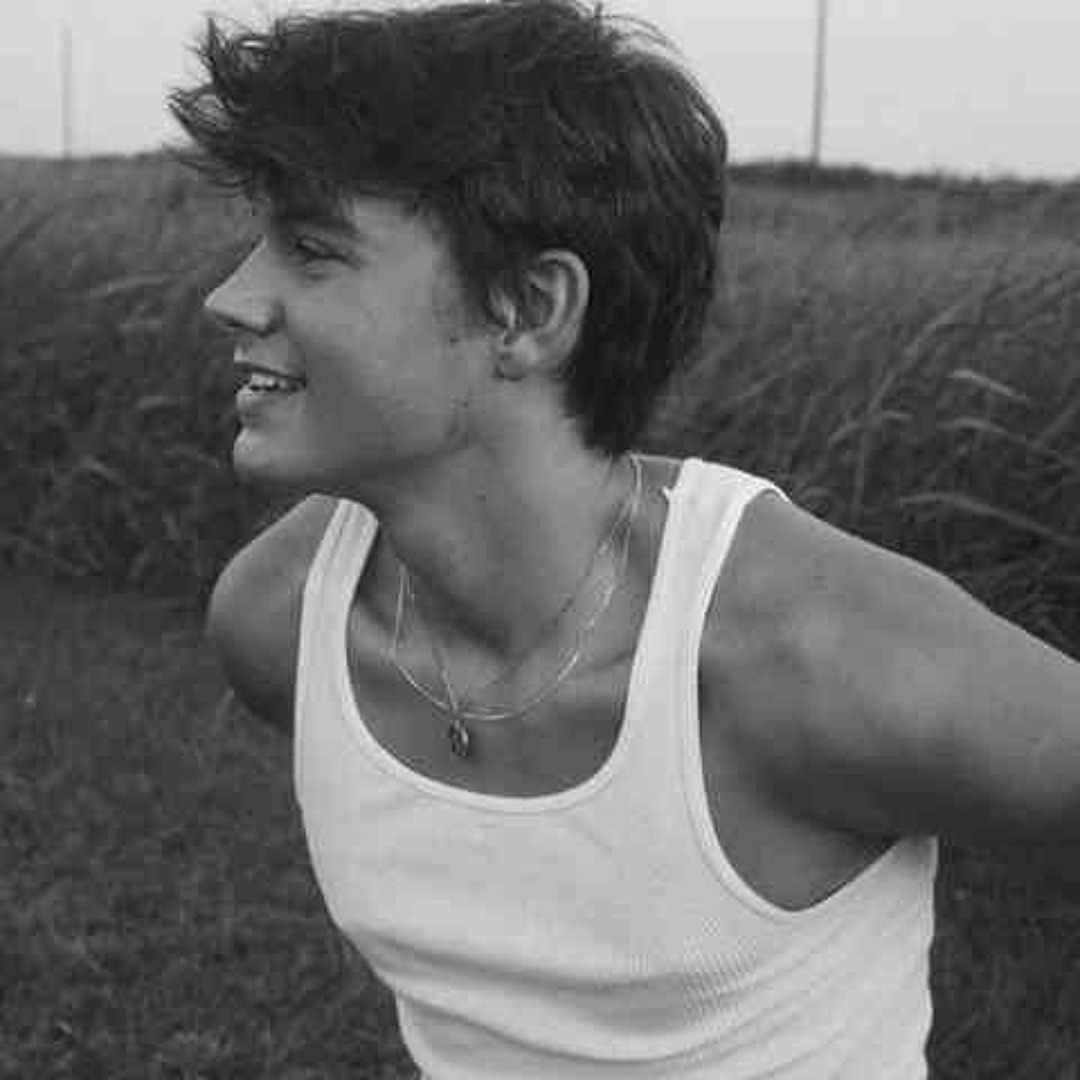 24video onlayn porno yoq Xotin tatilda gangbang oladi