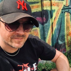 Live DJ Sets (Tech House / Deep House / Techno)