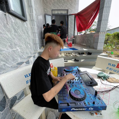Thay The x Ngoc Vi ft 3 in 1 NTC - GiaHuy