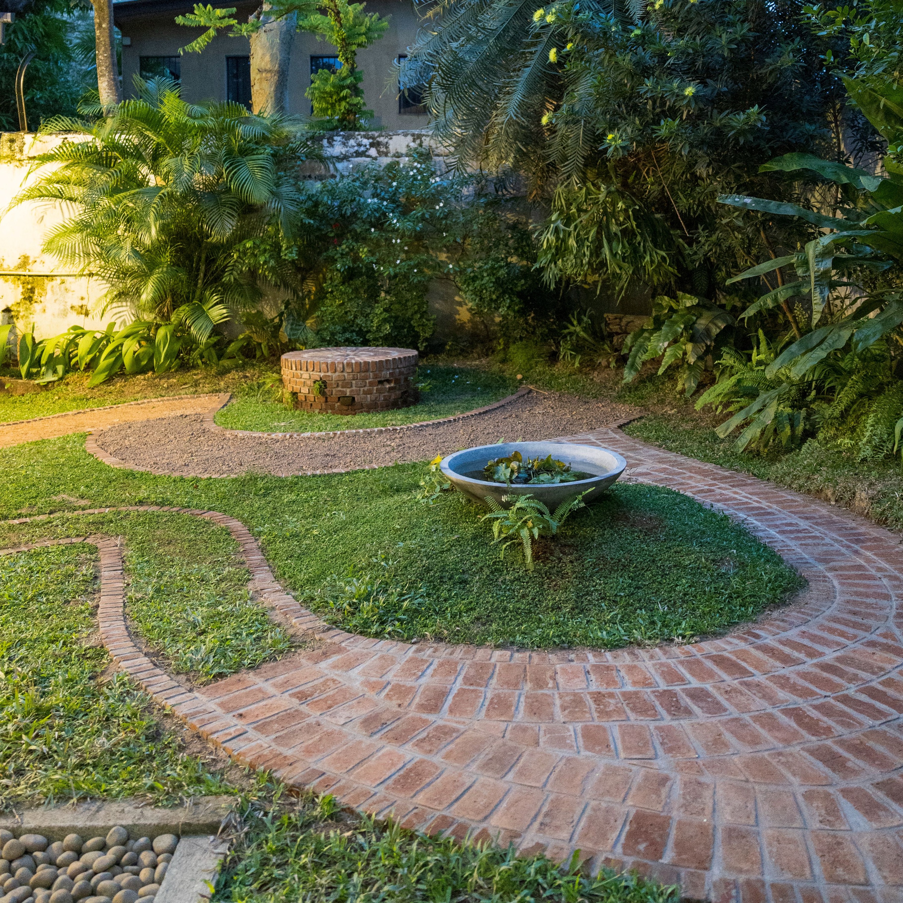 Stop Five: Garden within a Garden episode artwork
