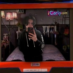 iCarly (feat. Rico Xyy & Ari G)