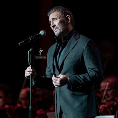 يا قلبُ إني مرهقُ في كأسِ ماءٍ أغرق