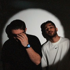 Atish ( feat pouyan)