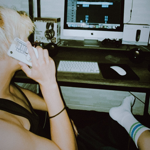 センチメンタル(Feat,Yvngxena!)