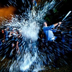 Yeah Yeah Yeahs - Heads Will Roll ( A - Track Remix )(Bongkok Bootleg )