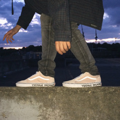 Teenage dreamer