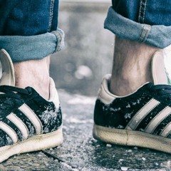 купил себе собаку. мокрые кроссы. МС пельмень