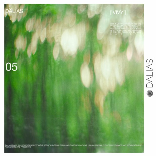 Vivy (feat. Emera)