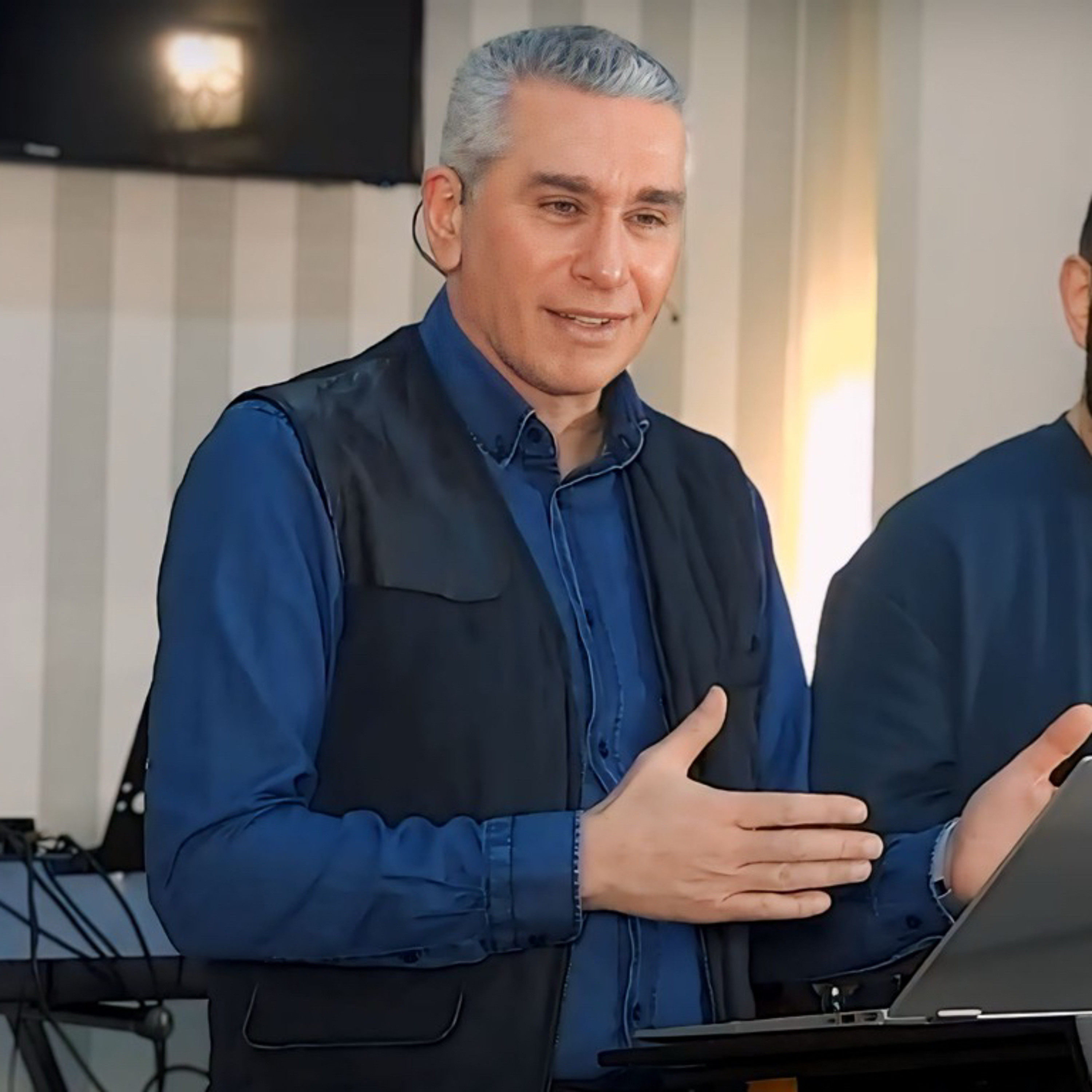 Նորոգուած Միտքով Նոր Մարդ Եղիր | كن إنسانًا جديدًا بذهن متجدّد episode artwork