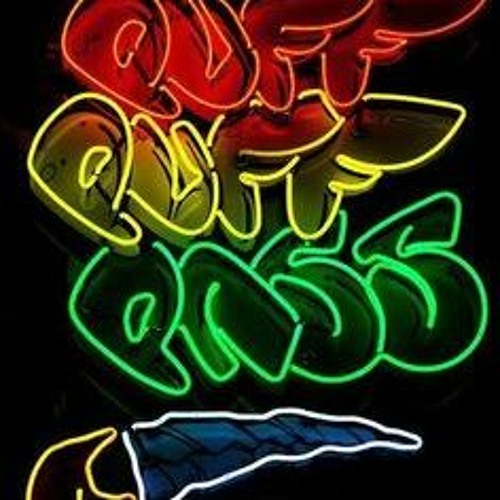 Stream LiQuiD SMoKe by THriLLA Listen online for free on SoundCloud