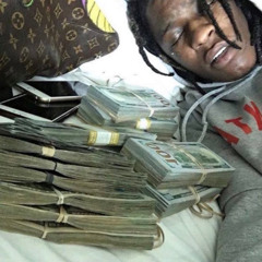 every time i dress myself it go mf viral ! (+ @taylor)