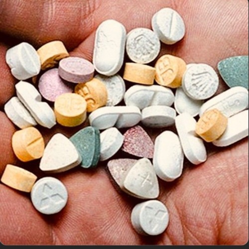 THRILLS 'n' PILLS vol : 1