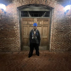 ŌÛT Mÿ MïND , ŌÛT Mÿ BōDË . Prod. Maison