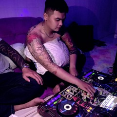 NST - Tứ Hải Giai Huynh Đệ- QVINH