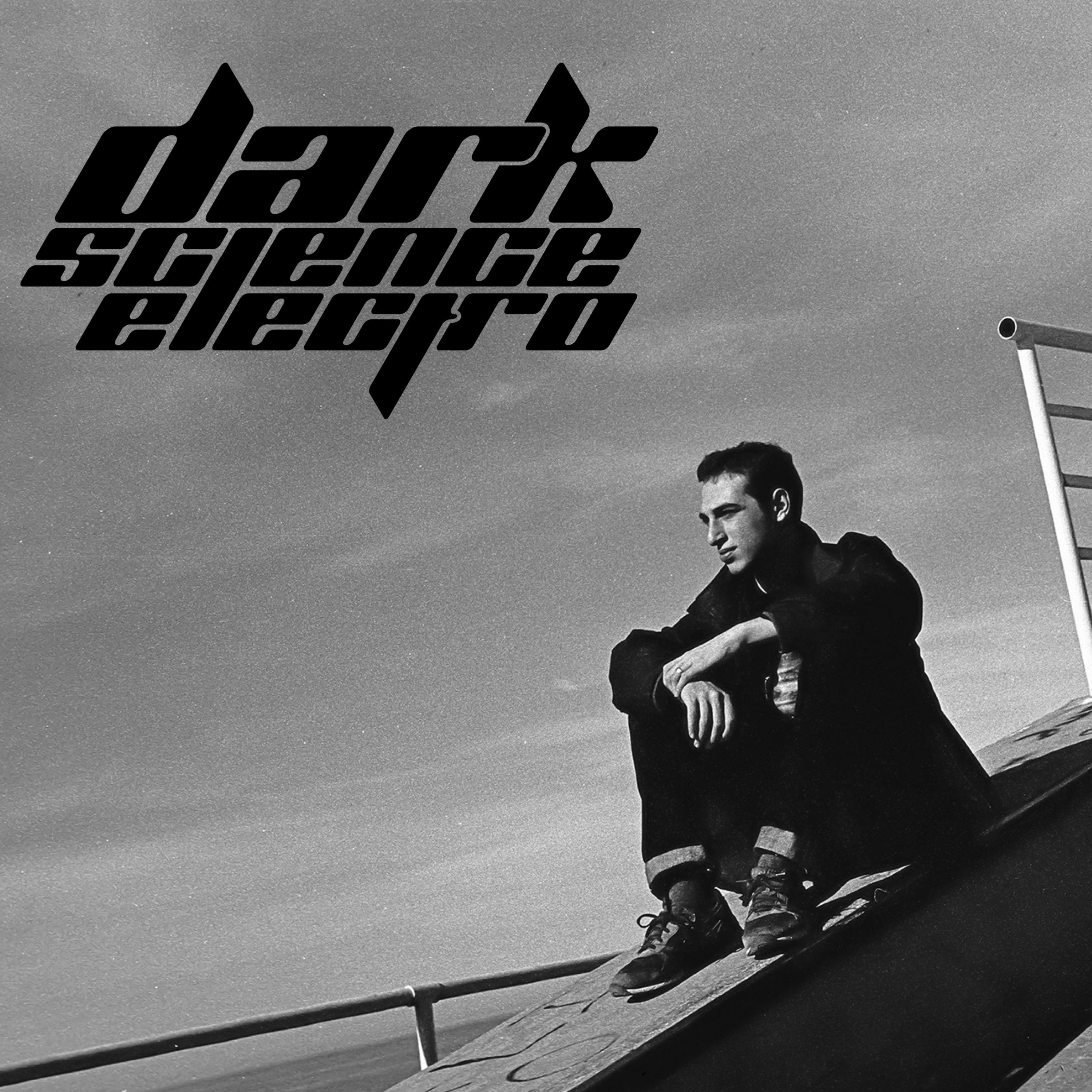 Dark Science Electro - Episode 667 - 6/24/2022 - DJ Astrobee live set