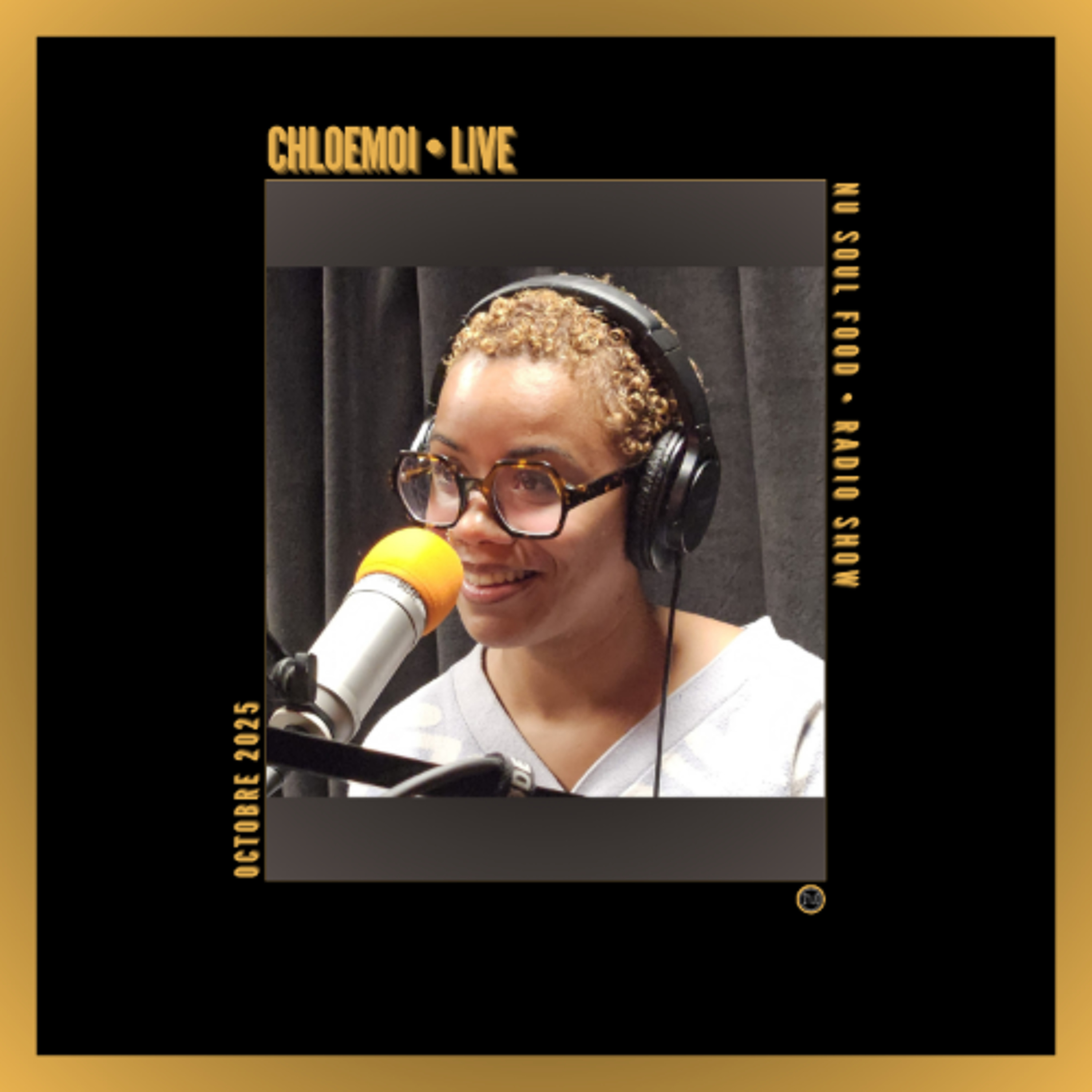 Chloëmoi - Live (Audio)