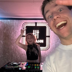 Naar de maan en terug - KOSMOS Collective