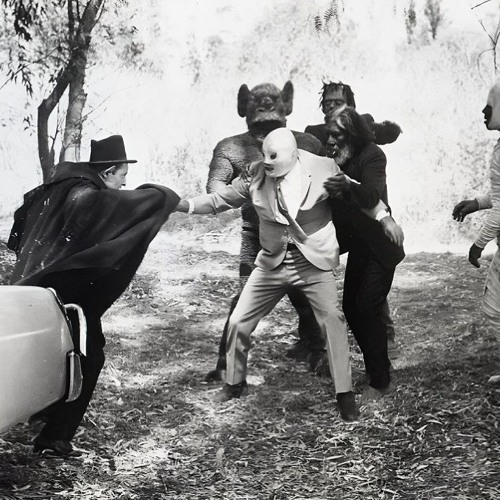 Carlos René: Drácula Go Go - '60s Latin Halloween special 161025