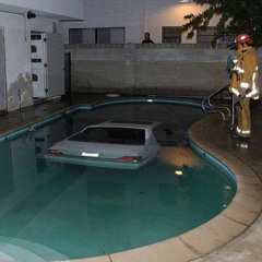 молодой и бледный